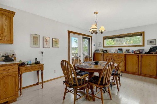 710 8Th Avenue West, Beaverlodge, AB - Indoor Photo Showing Dining Room