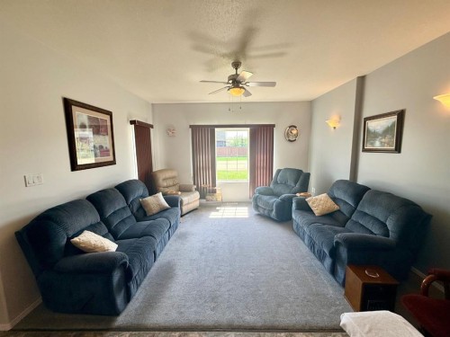 10612 97 Ave, La Crete, AB 