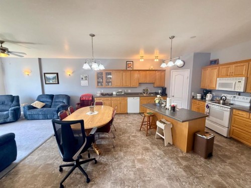 10612 97 Ave, La Crete, AB 