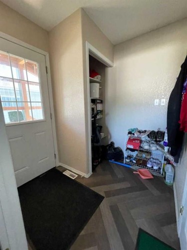 10409 106 Street, High Level, AB - Indoor Photo Showing Other Room