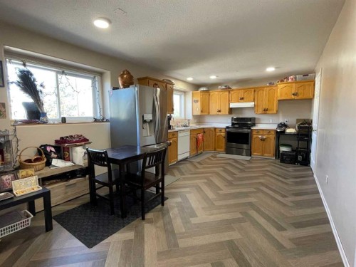 10409 106 Street, High Level, AB - Indoor