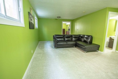 10415 106 Street, High Level, AB - Indoor