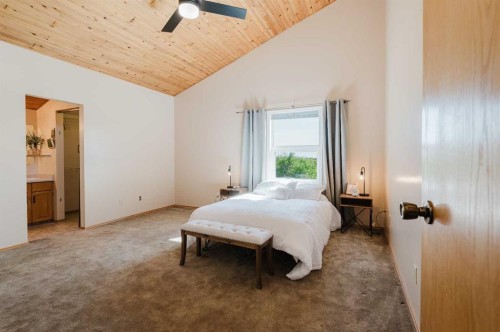 80057 712 Township, Wembley, AB - Indoor Photo Showing Bedroom