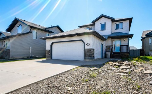 8933 114 Avenue  Grande Prairie, AB T8X 1T9