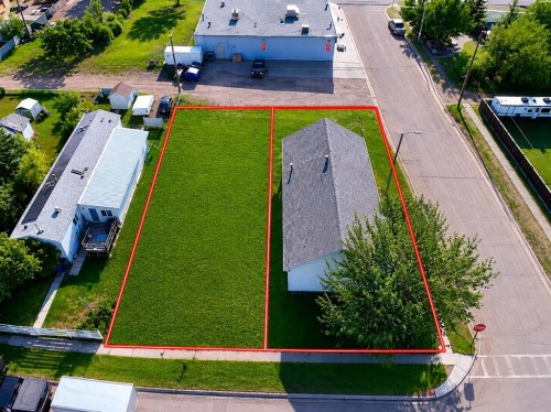9832 99 Street, Wembley, AB 