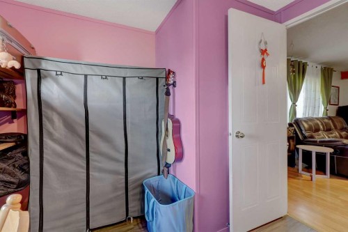 10115 99 Avenue, Bezanson, AB - Indoor Photo Showing Other Room