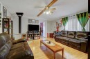 10115 99 Avenue, Bezanson, AB  - Indoor Photo Showing Living Room 