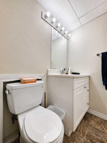 10638 Shand Avenue, Grande Cache, AB - Indoor Photo Showing Bathroom
