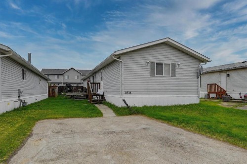 9518 111 Avenue, Clairmont, AB - Outdoor With Exterior