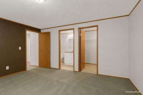 9518 111 Avenue, Clairmont, AB - Indoor Photo Showing Other Room