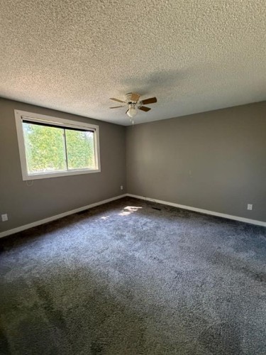 9701 95 Street, La Crete, AB 
