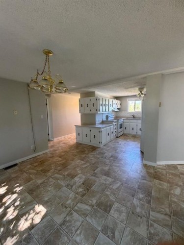 9701 95 Street, La Crete, AB 