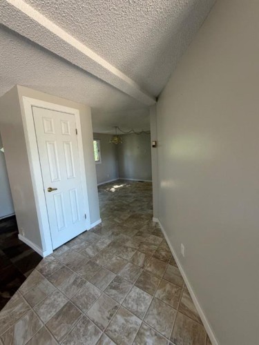 9701 95 Street, La Crete, AB 