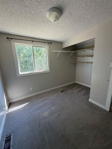 9701 95 Street, La Crete, AB 