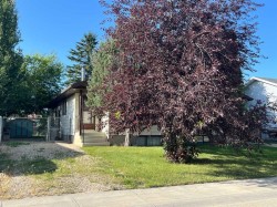 9318 70A Avenue Grande Prairie, AB T8V 6C9