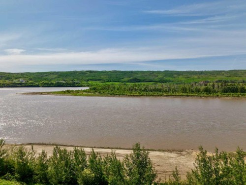 8301 94 Street, Peace River, AB 