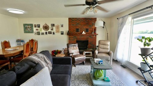 8301 94 Street, Peace River, AB 