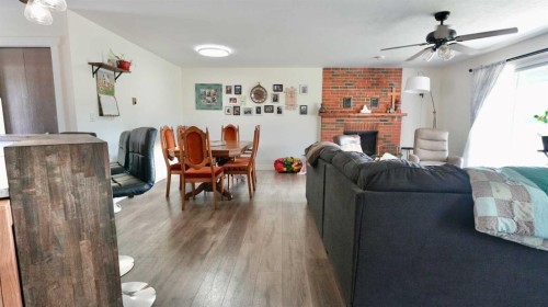 8301 94 Street, Peace River, AB 