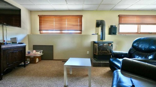 8301 94 Street, Peace River, AB 