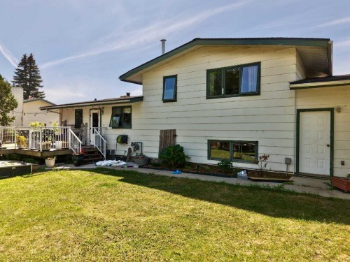 8301 94 Street, Peace River, AB 