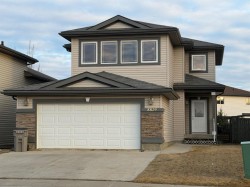 8829 89 Avenue Grande Prairie, AB T8X 0C6