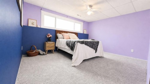 9928 93 Avenue, Wembley, AB - Indoor Photo Showing Bedroom