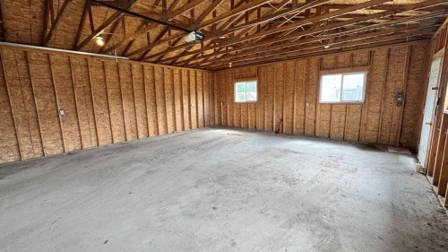 9928 93 Avenue, Wembley, AB - Indoor Photo Showing Other Room
