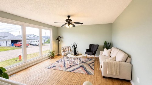 9928 93 Avenue, Wembley, AB - Indoor