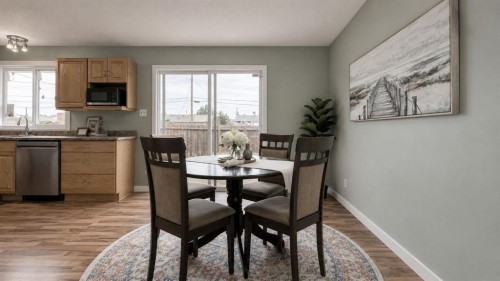 9928 93 Avenue, Wembley, AB - Indoor Photo Showing Dining Room