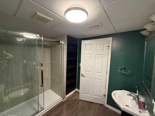 9913 72 Avenue, Peace River, AB 