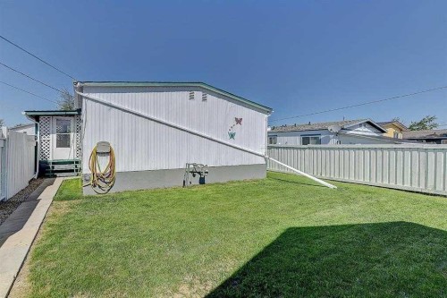 9915 99 Street, Wembley, AB - Outdoor