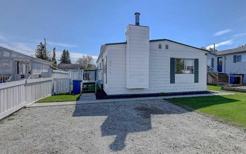 9915 99 Street, Wembley, AB - Outdoor