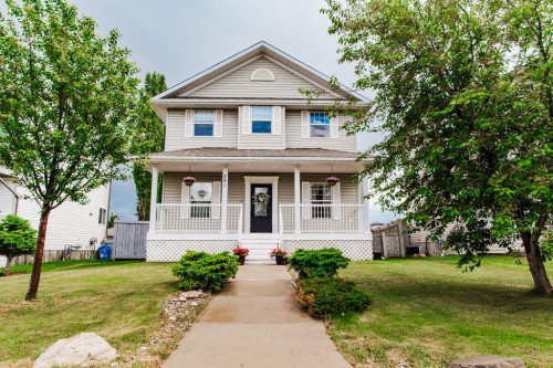 291 Pinnacle Drive  Grande Prairie, AB T8W 2P8