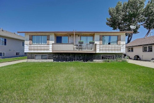 9822, 9824 96 Avenue  Grande Prairie, AB T8V 0L9