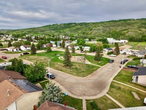 9805 75 Avenue, Peace River, AB 
