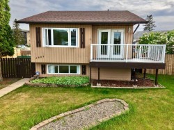 9805 75 Avenue Peace River, AB T8S 1B5