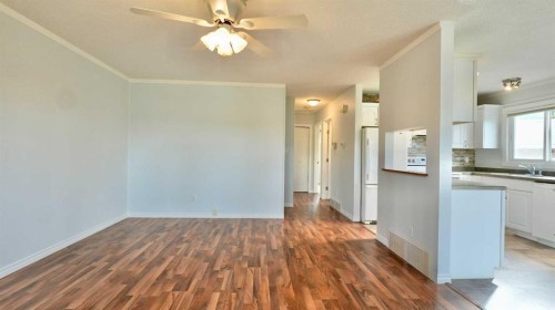 9805 75 Avenue, Peace River, AB 