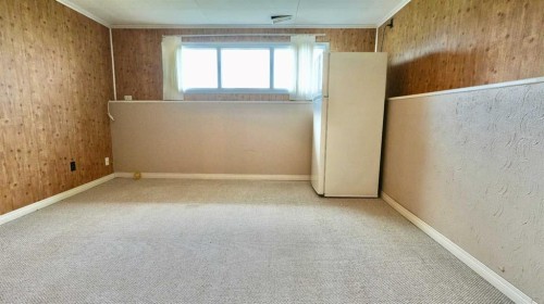 9805 75 Avenue, Peace River, AB 