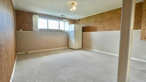 9805 75 Avenue, Peace River, AB 