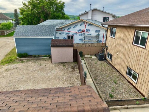 9805 75 Avenue, Peace River, AB 