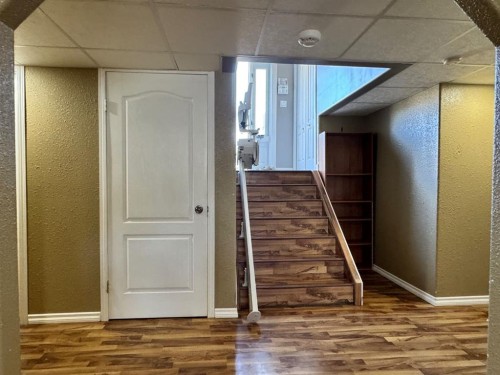 908 4 Avenue, Hines Creek, AB - Indoor Photo Showing Other Room