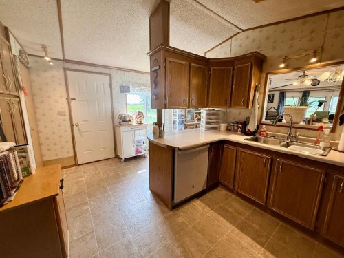 14304 Twp Rd 1072, La Crete, AB 