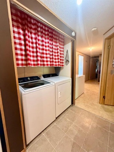 14304 Twp Rd 1072, La Crete, AB 