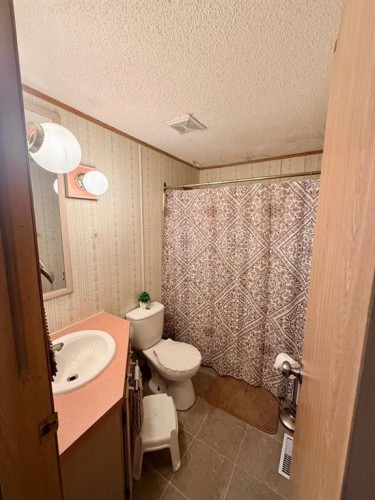 14304 Twp Rd 1072, La Crete, AB 