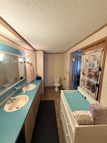 14304 Twp Rd 1072, La Crete, AB 