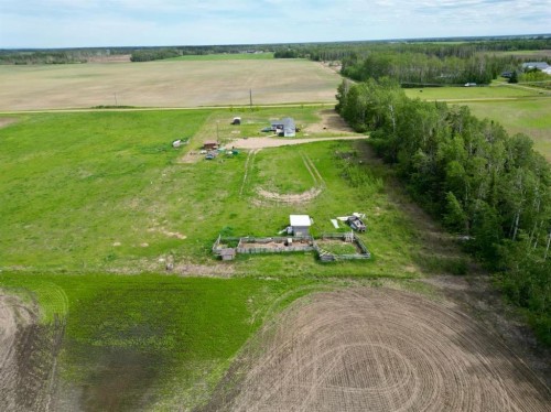14304 Twp Rd 1072, La Crete, AB 