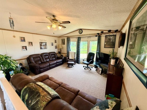 14304 Twp Rd 1072, La Crete, AB 