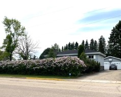 5916-48 Street  High Prairie, AB T0G 1E0