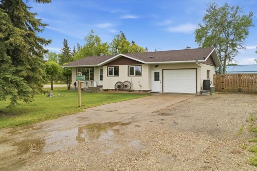 10101 99 Avenue, Bezanson, AB 