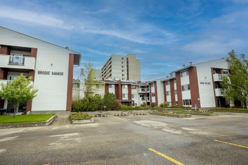 9-9640 92 Avenue  Grande Prairie, AB T8V 0H4
